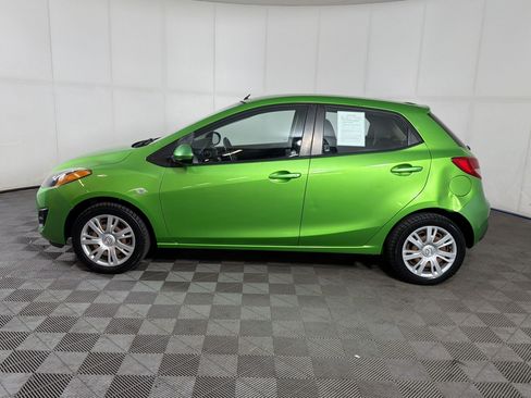 Used 2011 MAZDA MAZDA2 Sport FWD image 2