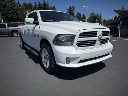 Used 2017 RAM 1500 Sport image 4