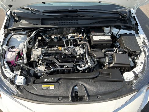 Used 2026 Toyota Corolla LE FWD image 33