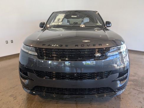New 2025 Land Rover Range Rover Sport Dynamic SE image 2