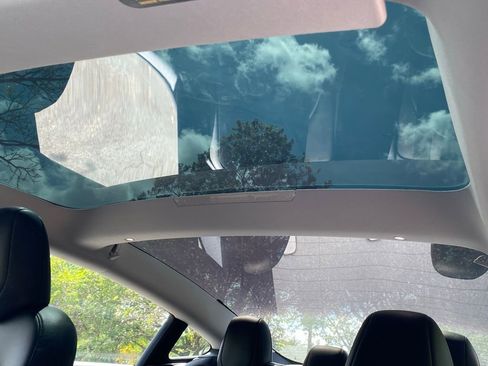 Used 2024 Tesla Model 3 Standard Range image 16