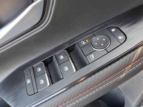 New 2026 Nissan Kicks SR w/ SR Premium Package image 18