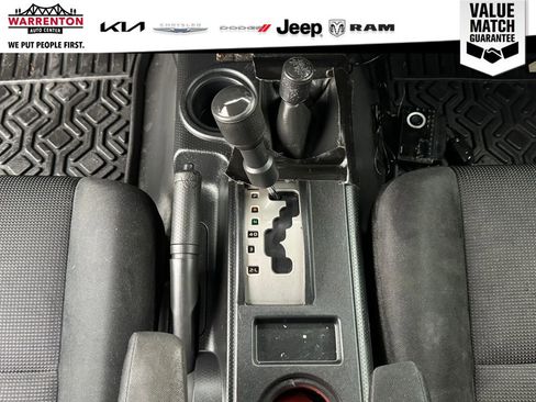 Used 2008 Toyota FJ Cruiser 4WD image 25