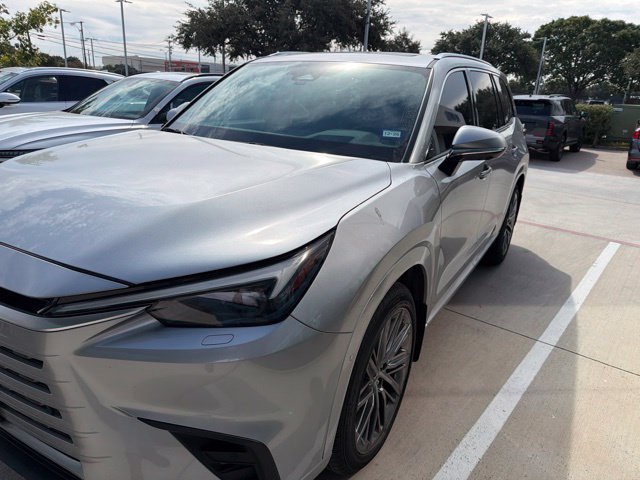 Used 2024 Lexus TX 350 FWD w/ Technology Package image 4