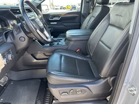 Used 2025 GMC Sierra 1500 Denali w/ Denali Reserve Package image 10