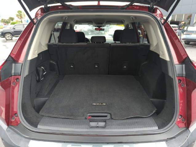 Certified 2021 Nissan Rogue SV FWD image 19