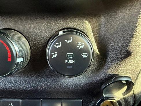 Used 2018 Jeep Wrangler Unlimited Sport S image 24