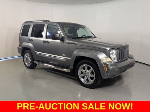 Used 2012 Jeep Liberty Sport RWD image 1