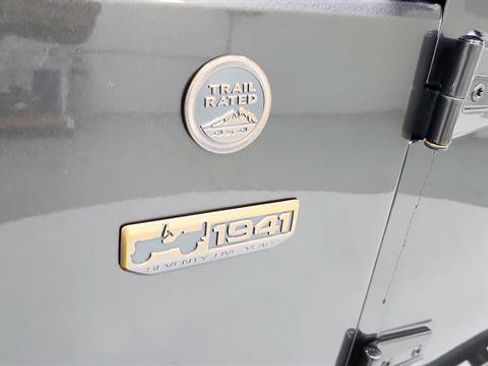 Used 2016 Jeep Wrangler Sahara image 26