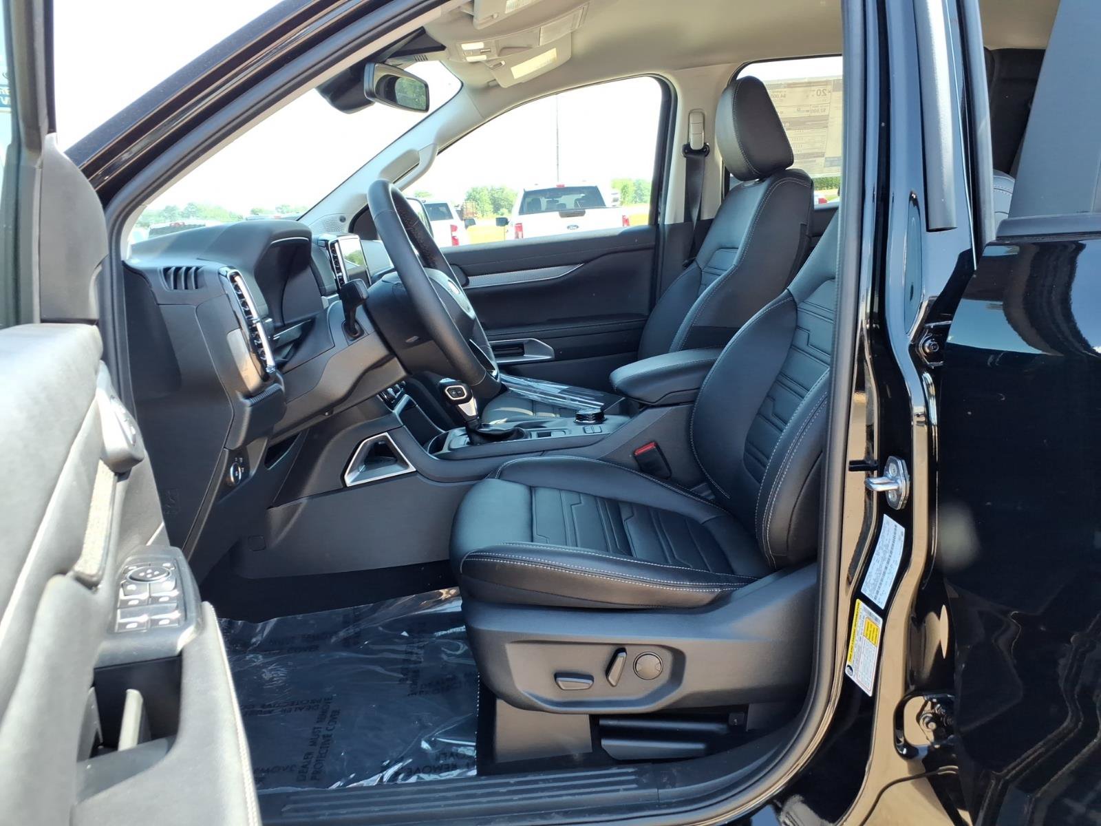 New 2026 Ford Ranger Lariat w/ FX4 Off-Road Package AWD/4WD image 13