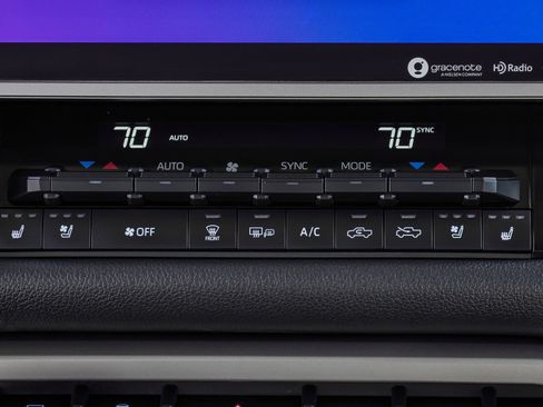 Used 2024 Toyota Tundra Limited image 35