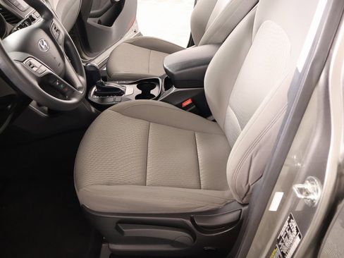 Used 2018 Hyundai Santa Fe Sport image 10