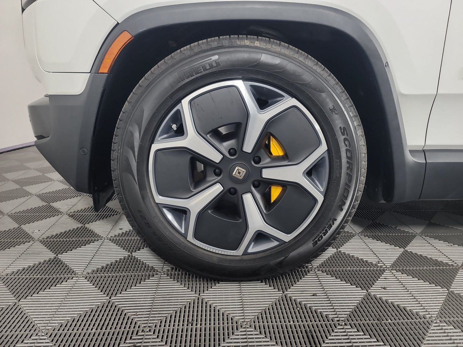 Used 2023 Rivian R1S Adventure Quad AWD/4WD image 9