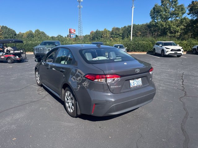 Used 2026 Toyota Corolla LE FWD image 5
