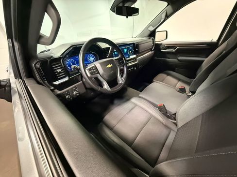 Used 2023 Chevrolet Silverado 1500 LT AWD/4WD image 60