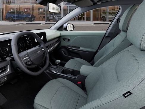 New 2025 Kia K4 EX image 17