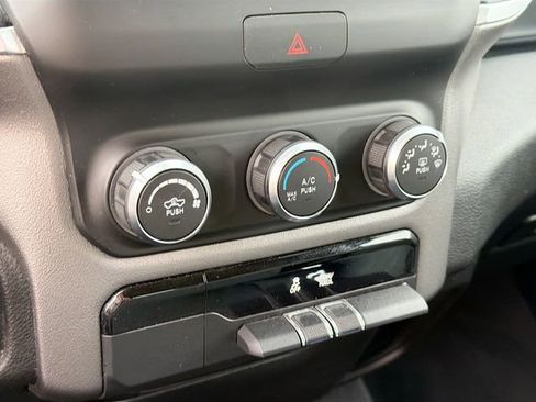 Used 2020 RAM 1500 Big Horn image 15