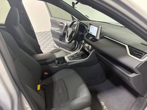 Used 2024 Toyota RAV4 SE w/ Convenience Package AWD/4WD image 23