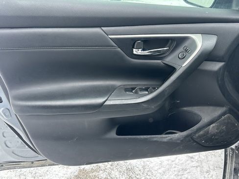 Used 2015 Nissan Altima 2.5 S w/ Special Edition Package image 10