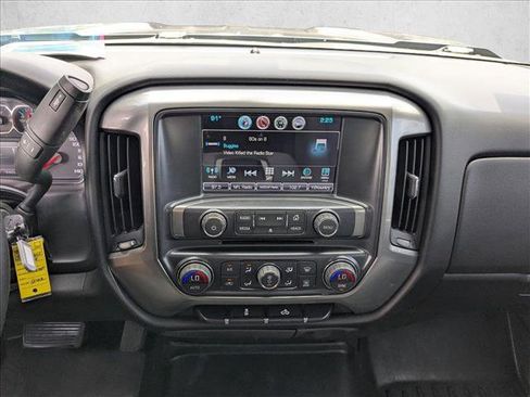 Used 2018 Chevrolet Silverado 1500 LT w/ All Star Edition AWD/4WD image 13