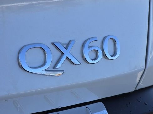 Used 2025 INFINITI QX60 Luxe w/ Cargo Package image 13