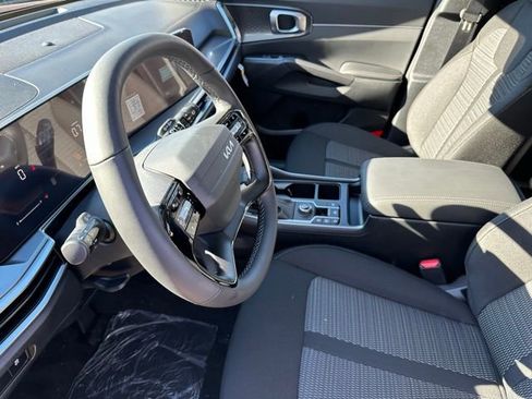 New 2026 Kia Sorento LX image 7