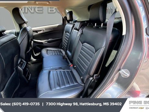 Used 2024 Ford Edge SEL AWD/4WD image 19