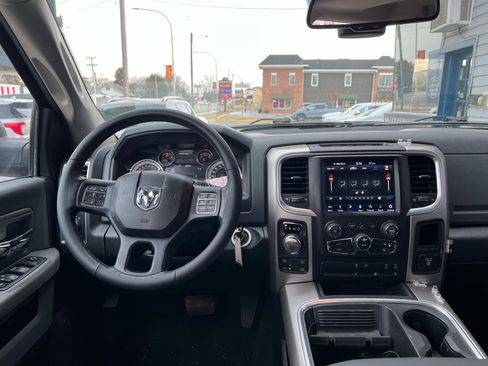 Used 2018 RAM 1500 Big Horn image 11