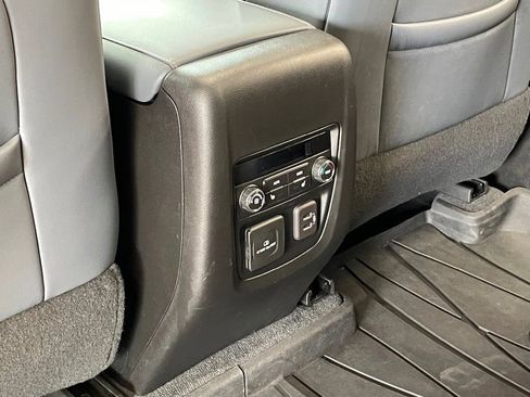 Used 2023 Buick Enclave Premium w/ Experience Buick Package AWD/4WD image 21