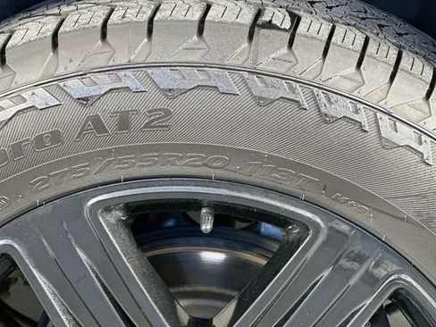 Used 2021 Ford Expedition XLT AWD/4WD image 32