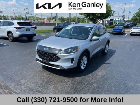 Used 2020 Ford Escape SE AWD/4WD image 2