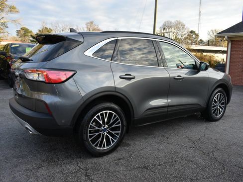 Used 2022 Ford Escape Titanium w/ Titanium Premium Package image 3