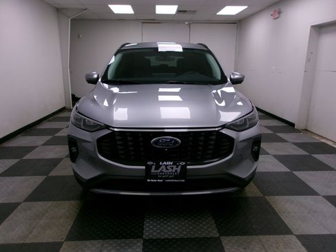 Used 2024 Ford Escape Platinum AWD/4WD image 15