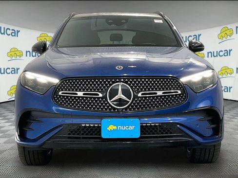 Used 2025 Mercedes-Benz GLC 300 4MATIC image 2