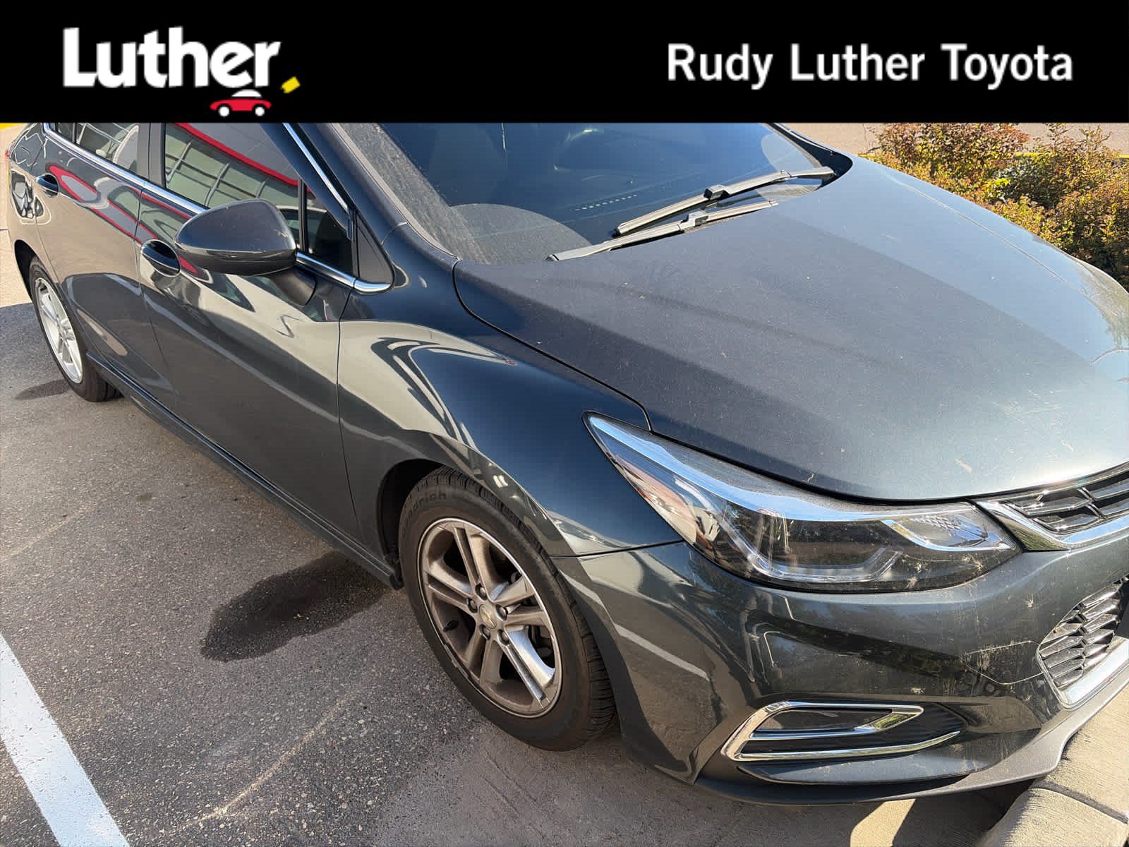 Used 2017 Chevrolet Cruze LT w/ Sun And Sound Package FWD image 1