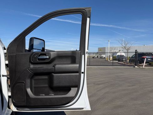 Used 2024 Chevrolet Silverado 2500 Custom w/ Custom Value Package image 14