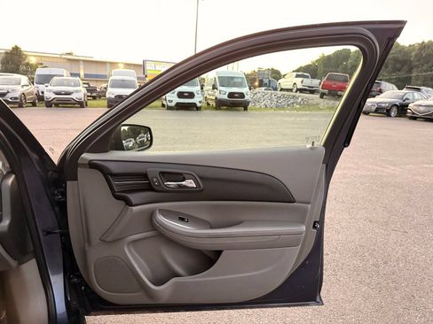 Used 2014 Chevrolet Malibu LS FWD image 20