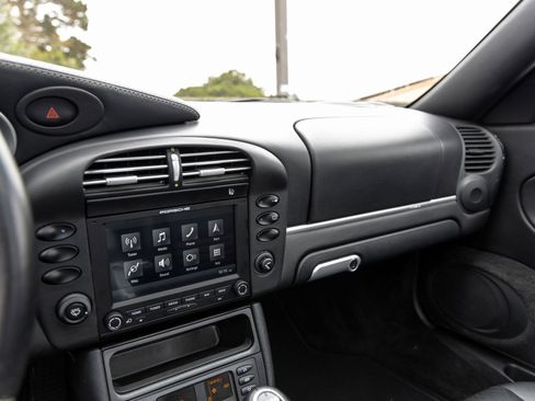 Used 2003 Porsche 911 Targa RWD image 37