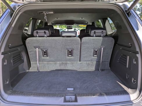 Used 2025 Buick Enclave Preferred FWD image 12