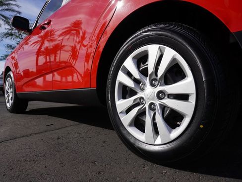 Used 2021 Kia Soul LX image 6