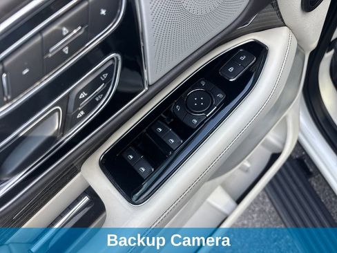 Used 2020 Lincoln Navigator Black Label w/ Cargo Convenience Package AWD/4WD image 20