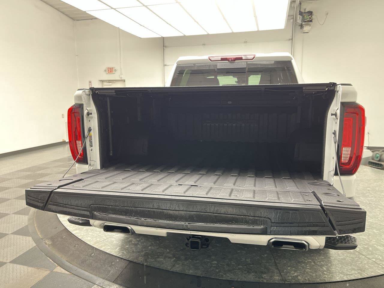 Certified 2024 GMC Sierra 1500 Denali AWD/4WD image 35