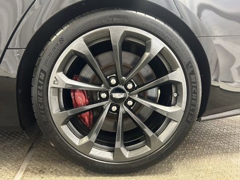 Used 2016 Cadillac CTS V w/ Carbon Fiber Package image 33