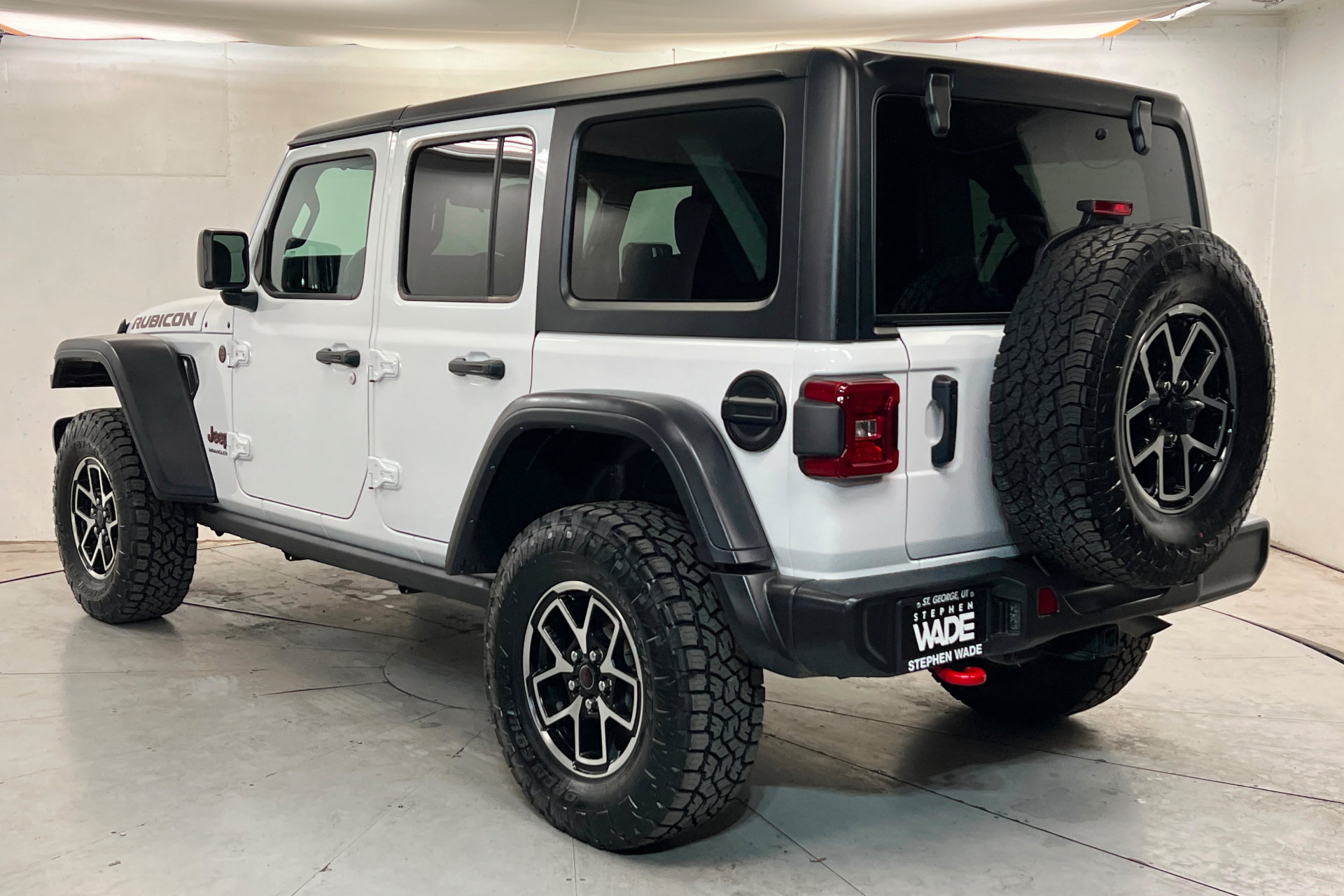 Certified 2025 Jeep Wrangler Unlimited Rubicon AWD/4WD image 3