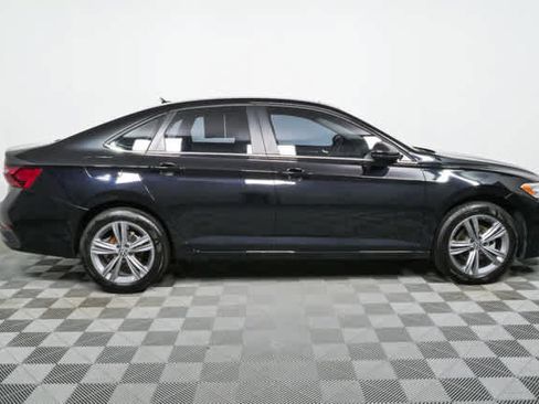 Used 2024 Volkswagen Jetta SE w/ Panoramic Sunroof Package FWD image 26