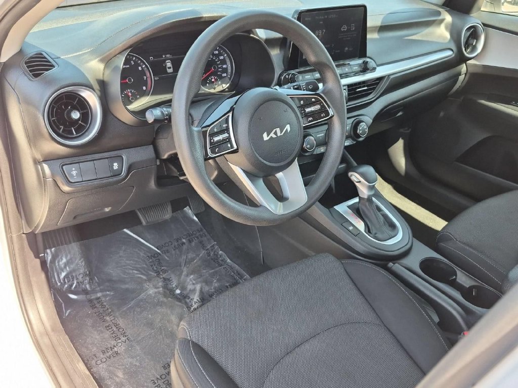 Used 2023 Kia Forte LXS FWD image 11