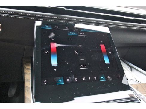 New 2026 Cadillac Escalade ESV Platinum Sport w/ LPO, ONYX Package AWD/4WD image 20