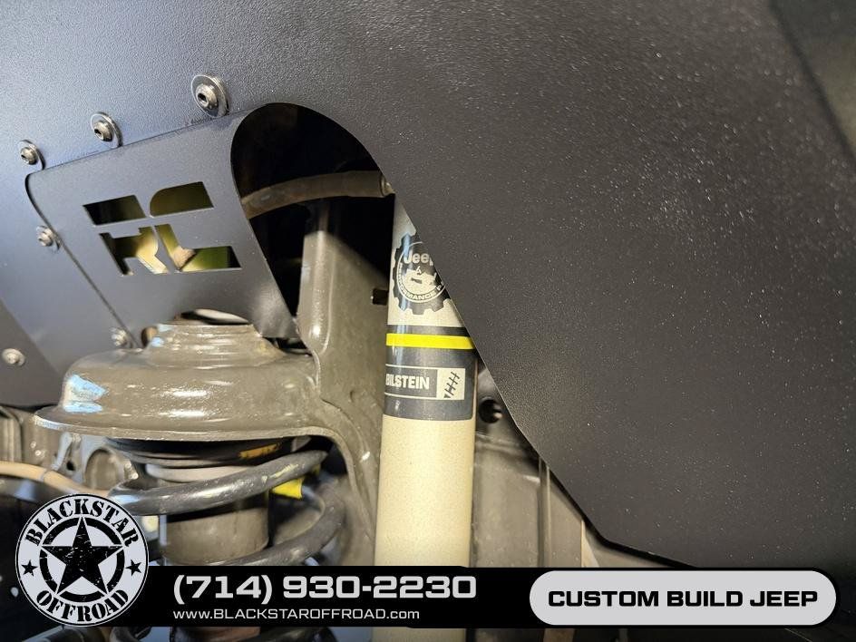 Used 2024 Jeep Gladiator Rubicon AWD/4WD image 29