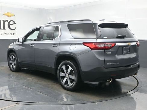 Used 2021 Chevrolet Traverse LT w/ LT Premium Package AWD/4WD image 37