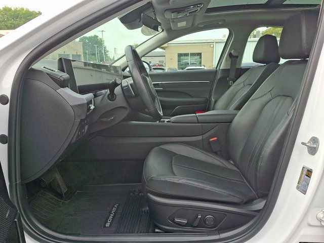 Certified 2025 Hyundai Sonata Limited FWD image 13